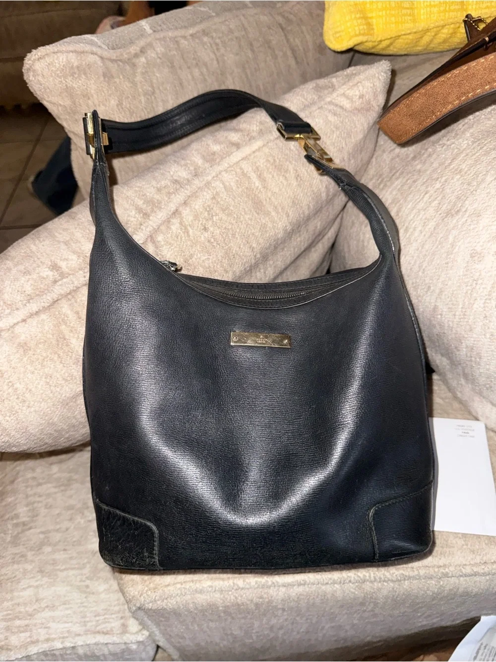 Classic Black Leather Shoulder Bag - Picture 2 of 5